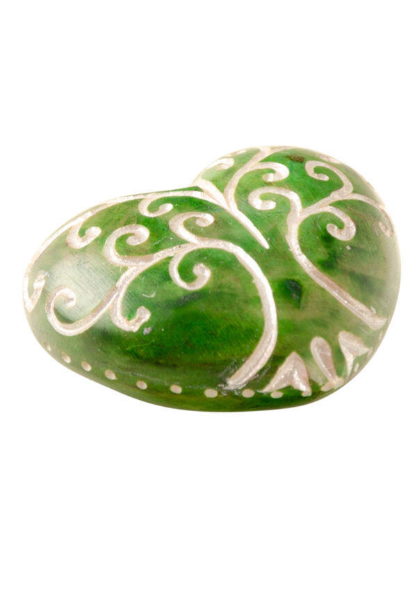 Hand carved soapstone heart paperweight - Image 5