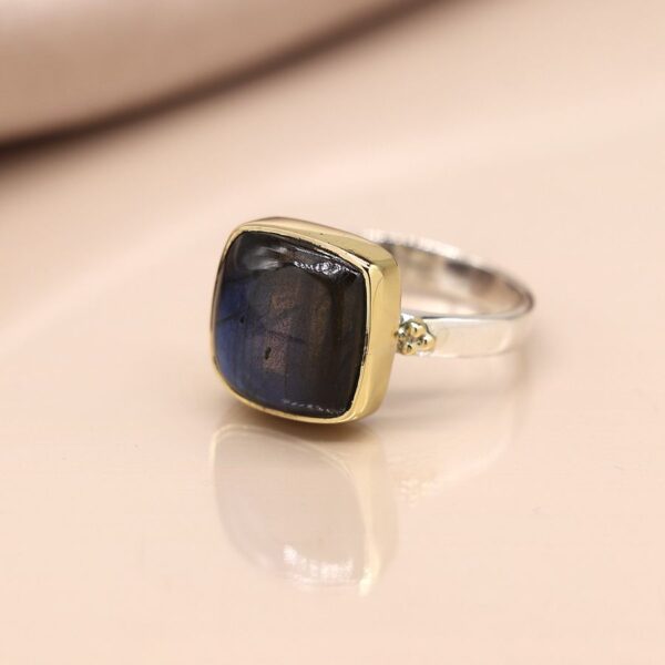 Sterling silver labradorite cobochon ring Wildwood Cornwall